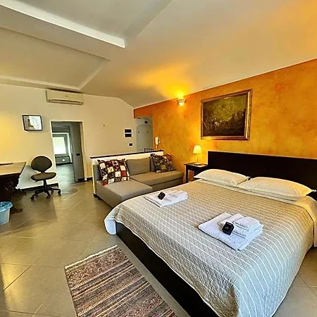 Keys House فندق جنوة